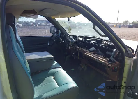 1998 Dodge Ram 1500 St from USA, damaged, VIN 1B7HC16Y4WS708830